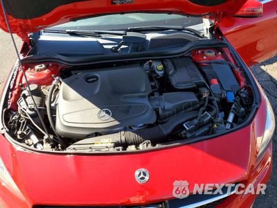 Zdjęcie 11 z 12 samochodu: 2019 MERCEDES-BENZ CLA 250 VIN:WDDSJ4EB2KN721911 - miniatura