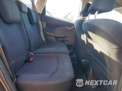 Zdjęcie 11 z 13 samochodu: 2013 HONDA FIT SPORT VIN:JHMGE8H53DC043183 - miniatura