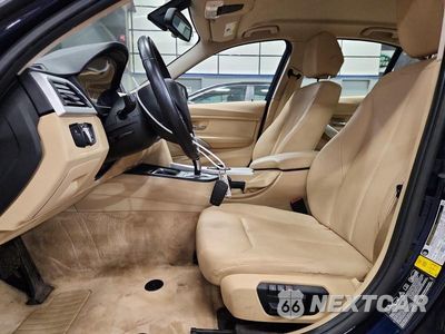 Zdjęcie 7 z 12 samochodu: 2013 BMW 328 XI VIN:WBA3B3C56DF533146 - miniatura