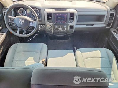 Zdjęcie 8 z 12 samochodu: 2019 RAM 1500 CLASSIC TRADESMAN VIN:1C6RR7FT1KS612505 - miniatura