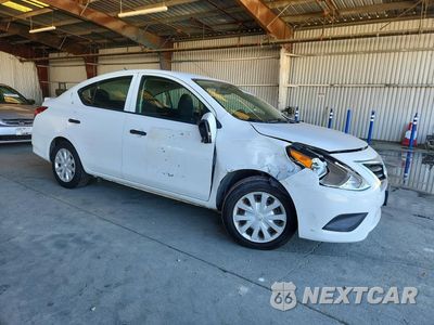 Czwarte zdjęcie samochodu z boku: 2017 NISSAN VERSA 1.6 S PLUS VIN:3N1CN7AP6HL873837 - miniatura