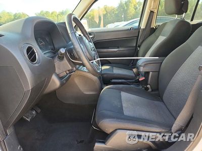 Zdjęcie 7 z 14 samochodu: 2015 JEEP PATRIOT LATITUDE VIN:1C4NJPFB2FD318482 - miniatura