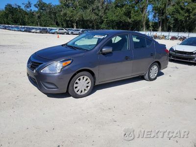 2017 NISSAN VERSA 1.6 S PLUS 3N1CN7AP4HL846202 - główne zdjęcie licytacji z USA - miniatura
