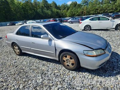 Czwarte zdjęcie samochodu z boku: 2002 HONDA ACCORD EX VIN:1HGCG16572A032413 - miniatura