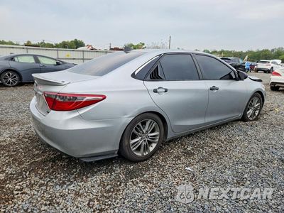 Trzecie zdjęcie samochodu z tyłu: 2016 TOYOTA CAMRY SE VIN:4T1BF1FKXGU207399 - miniatura