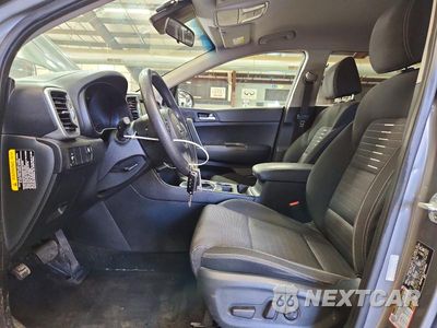 Zdjęcie 7 z 13 samochodu: 2018 KIA SPORTAGE LX VIN:KNDPMCAC7J7407884 - miniatura