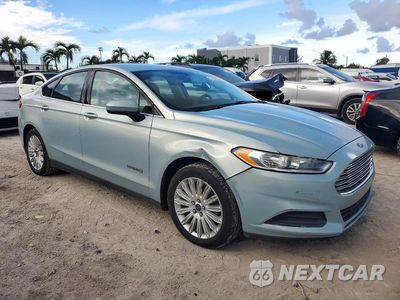 Czwarte zdjęcie samochodu z boku: 2014 FORD FUSION S HYBRID VIN:3FA6P0UU6ER224485 - miniatura