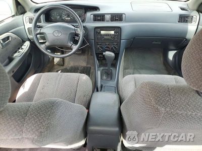 Zdjęcie 8 z 12 samochodu: 2001 TOYOTA CAMRY LE VIN:4T1BG22K01U831566 - miniatura