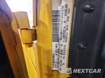 Zdjęcie 12 z 12 samochodu: 2000 JEEP WRANGLER / TJ SE VIN:1J4FA29P3YP749732 - miniatura