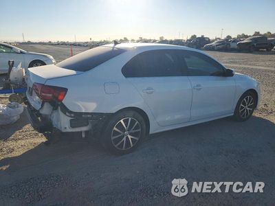 Trzecie zdjęcie samochodu z tyłu: 2017 VOLKSWAGEN JETTA SE VIN:3VWDB7AJ5HM410620 - miniatura