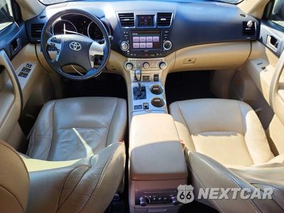 Zdjęcie 8 z 13 samochodu: 2011 TOYOTA HIGHLANDER SE VIN:5TDZK3EH8BS034267 - miniatura