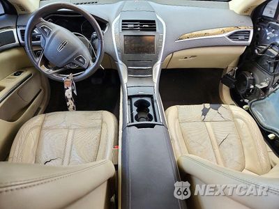 Zdjęcie 8 z 13 samochodu: 2013 LINCOLN MKZ VIN:3LN6L2G93DR818146 - miniatura