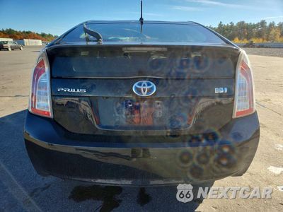 Zdjęcie 6 z 12 samochodu: 2015 TOYOTA PRIUS TWO VIN:JTDKN3DU7F0435423 - miniatura