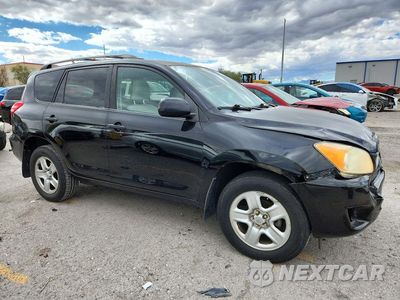 Czwarte zdjęcie samochodu z boku: 2010 TOYOTA RAV4 BASE VIN:JTMBF4DV5AD033932 - miniatura
