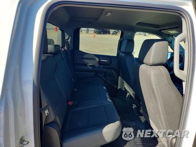 Zdjęcie 10 z 13 samochodu: 2026 CHEVROLET SILVERADO K1500 VIN:1GCUKAEDXTZ471814 - miniatura