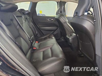 Zdjęcie 11 z 13 samochodu: 2019 VOLVO XC60 T6 MOMENTUM VIN:LYVA22RKXKB229113 - miniatura