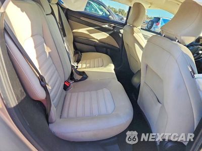 Zdjęcie 10 z 12 samochodu: 2017 FORD FUSION S VIN:3FA6P0G73HR210599 - miniatura