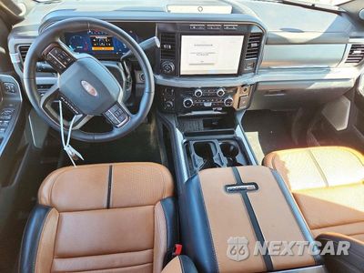 Zdjęcie 8 z 13 samochodu: 2024 FORD F350 SUPER DUTY VIN:1FT8W3BT3REF37469 - miniatura