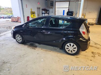 Drugie zdjęcie samochodu z przodu: 2013 TOYOTA PRIUS C TWO VIN:JTDKDTB32D1536311 - miniatura
