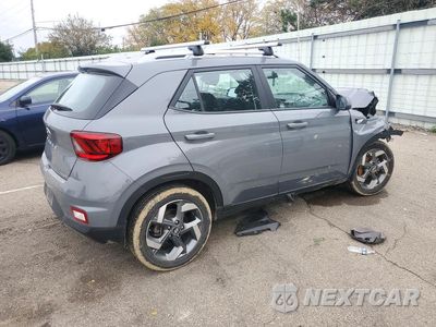 Trzecie zdjęcie samochodu z tyłu: 2021 HYUNDAI VENUE SEL VIN:KMHRC8A3XMU120405 - miniatura