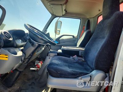 Zdjęcie 7 z 13 samochodu: 2018 HINO 195 BOX TRUCK VIN:JHHSDM2H0JK006164 - miniatura