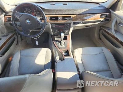 Zdjęcie 8 z 12 samochodu: 2010 BMW 328 I VIN:WBAPH7G54ANM49586 - miniatura