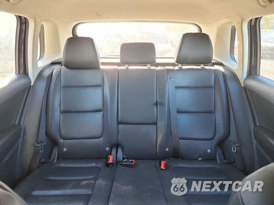 Zdjęcie 10 z 13 samochodu: 2016 VOLKSWAGEN TIGUAN S VIN:WVGAV7AX5GW519851 - miniatura