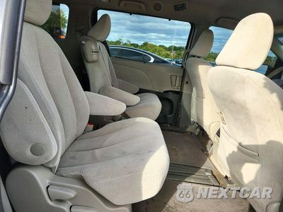 Zdjęcie 11 z 13 samochodu: 2013 TOYOTA SIENNA LE VIN:5TDKK3DC8DS362301 - miniatura