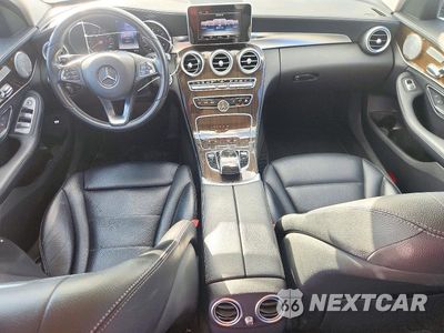 Zdjęcie 8 z 12 samochodu: 2015 MERCEDES-BENZ C 300 VIN:55SWF4JB4FU045323 - miniatura