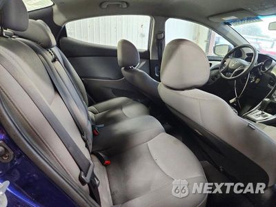 Zdjęcie 10 z 12 samochodu: 2013 HYUNDAI ELANTRA GLS VIN:5NPDH4AE3DH401966 - miniatura
