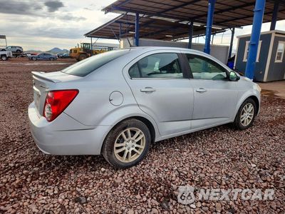 Trzecie zdjęcie samochodu z tyłu: 2013 CHEVROLET SONIC LT VIN:1G1JC5SH4D4237920 - miniatura