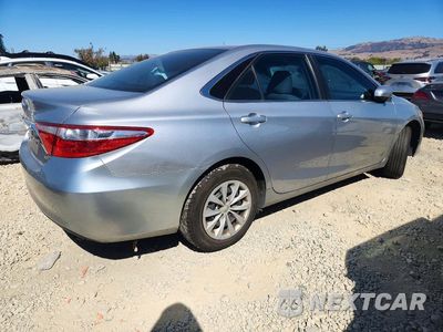 Trzecie zdjęcie samochodu z tyłu: 2017 TOYOTA CAMRY LE VIN:4T1BF1FK8HU662995 - miniatura