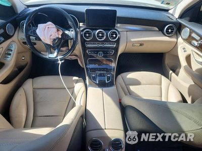 Zdjęcie 8 z 13 samochodu: 2015 MERCEDES-BENZ C 300 4MATIC VIN:55SWF4KB5FU059472 - miniatura