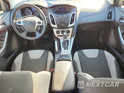 Zdjęcie 8 z 12 samochodu: 2013 FORD FOCUS SE VIN:1FADP3F25DL287109 - miniatura
