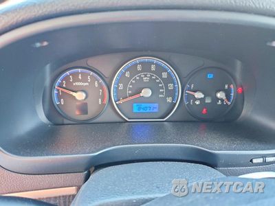 Zdjęcie 9 z 13 samochodu: 2008 HYUNDAI SANTA FE GLS VIN:5NMSG13D98H163041 - miniatura