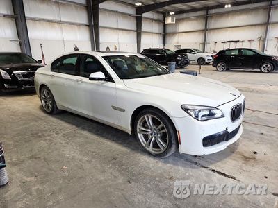 Czwarte zdjęcie samochodu z boku: 2013 BMW 750 XI VIN:WBAYB6C55DD223721 - miniatura