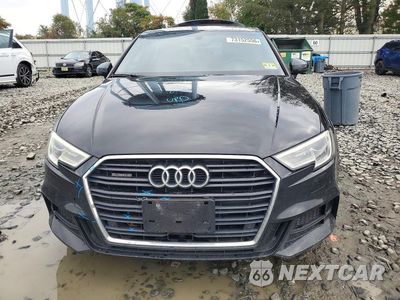 Piąte zdjęcie samochodu w środku: 2017 AUDI A3 PREMIUM PLUS VIN:WAUJ8GFF1H1042343 - miniatura