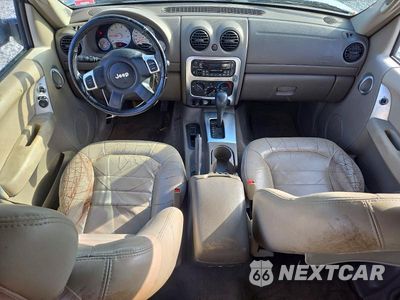 Zdjęcie 8 z 13 samochodu: 2002 JEEP LIBERTY LIMITED VIN:1J4GK58KX2W232711 - miniatura
