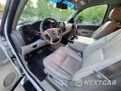 Zdjęcie 9 z 10 samochodu: 2014 CHEVROLET SILVERADO K3500 LT VIN:1GC4K0C83EF159869 - miniatura