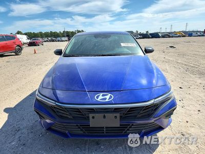 Piąte zdjęcie samochodu w środku: 2025 HYUNDAI ELANTRA SEL SPORT VIN:KMHLM4DG4SU978721 - miniatura