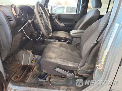 Zdjęcie 7 z 13 samochodu: 2015 JEEP WRANGLER UNLIMITED SPORT VIN:1C4BJWDG7FL654369 - miniatura
