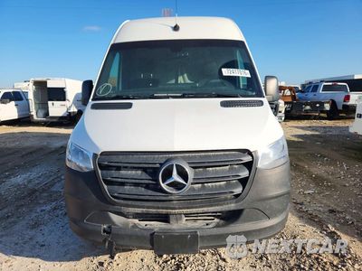 Piąte zdjęcie samochodu w środku: 2024 MERCEDES-BENZ SPRINTER 2500 DELIVERY VAN VIN:W1Y4NBHY9RT161379 - miniatura