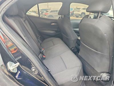 Zdjęcie 10 z 12 samochodu: 2019 TOYOTA COROLLA HATCHBACK SE VIN:JTNK4RBE4K3024616 - miniatura