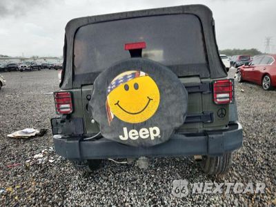 Zdjęcie 6 z 12 samochodu: 2016 JEEP WRANGLER UNLIMITED SPORT VIN:1C4BJWDG0GL107784 - miniatura