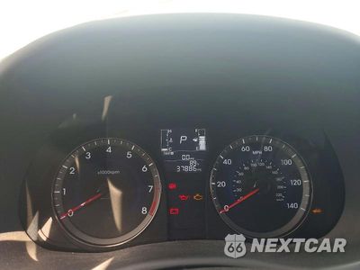 Zdjęcie 9 z 12 samochodu: 2017 HYUNDAI ACCENT SE VIN:KMHCT4AE8HU249667 - miniatura