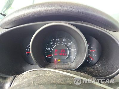 Zdjęcie 9 z 12 samochodu: 2016 KIA SOUL BASE VIN:KNDJN2A20G7407481 - miniatura