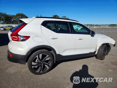 Trzecie zdjęcie samochodu z tyłu: 2026 VOLVO XC40 PLUS VIN:YV4L12UCXT2790150 - miniatura