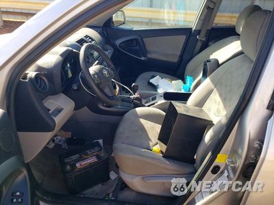 Zdjęcie 7 z 13 samochodu: 2004 TOYOTA RAV4 VIN:2T3BF4DV9CW177831 - miniatura