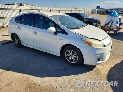 Czwarte zdjęcie samochodu z boku: 2011 TOYOTA PRIUS THREE VIN:JTDKN3DU5B0327506 - miniatura