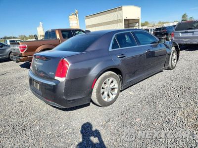 Trzecie zdjęcie samochodu z tyłu: 2015 CHRYSLER 300 LIMITED VIN:2C3CCAAGXFH868005 - miniatura